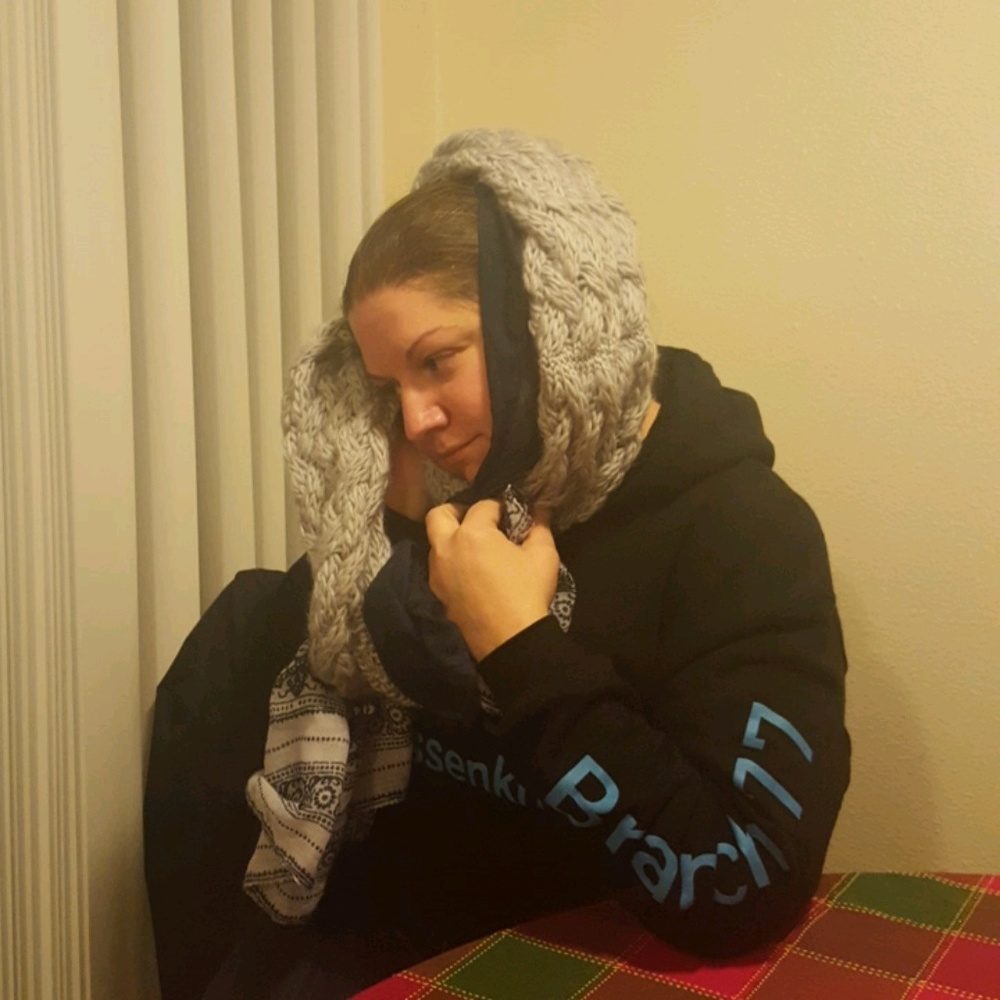 Meet your Posher, Lura